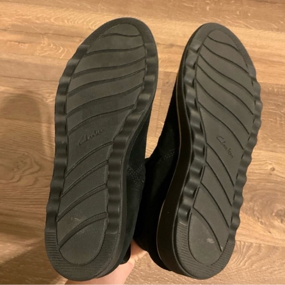 Clark’s Sharon Black Suede Ankle Boots 8 - Picture 6 of 8